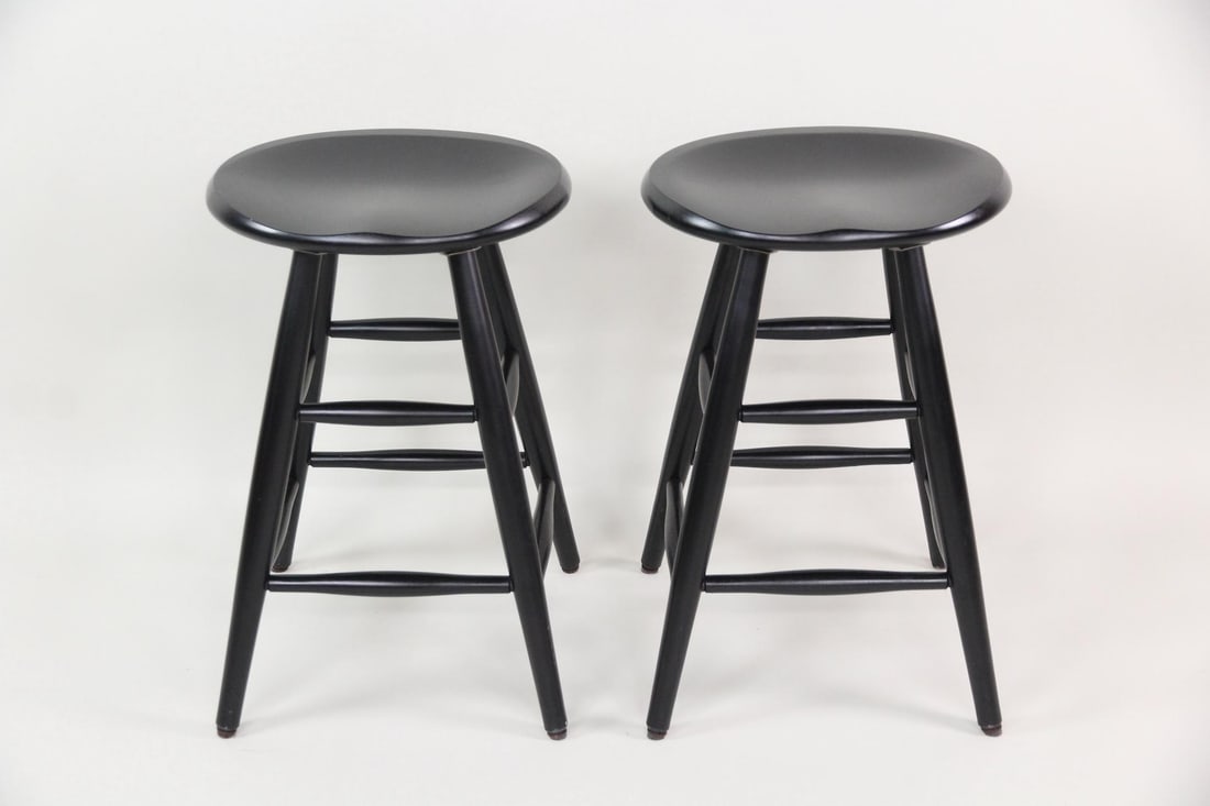 Pair of Black Lacquer Counter Swivel Stools (1 of 10)