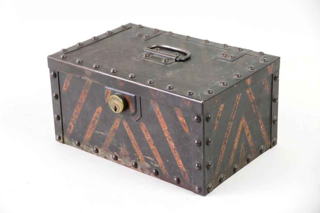 Japanned Copper Strong Box, Erie Art Metal Co. (1 of 11)