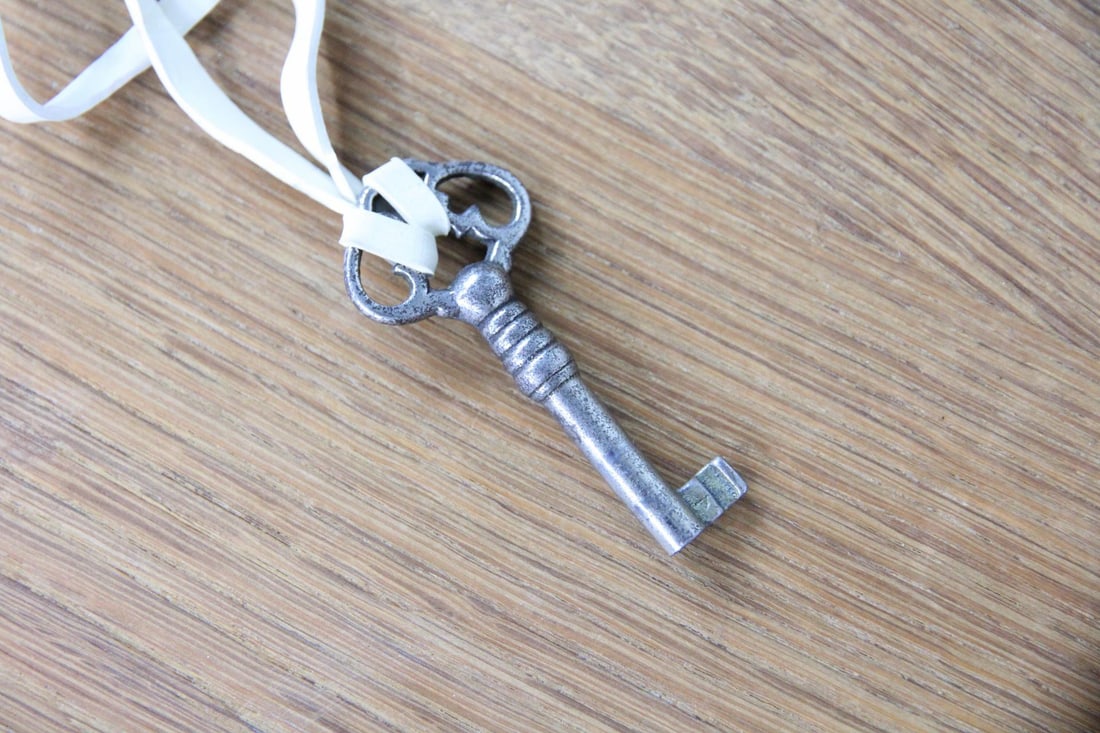 Rustic Oak Credenza Sideboard, Henning Kjaernulf - 5