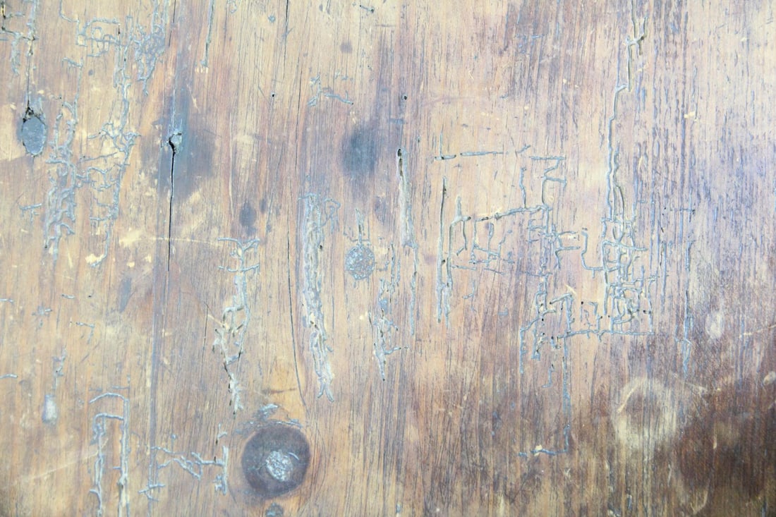 Primitive Pine Cricket Side Table, Tri-Leg - 11