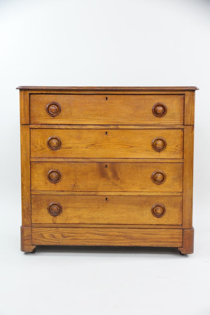 Antique Pine Dresser with Minimalist Circular Pulls (1 of 16)