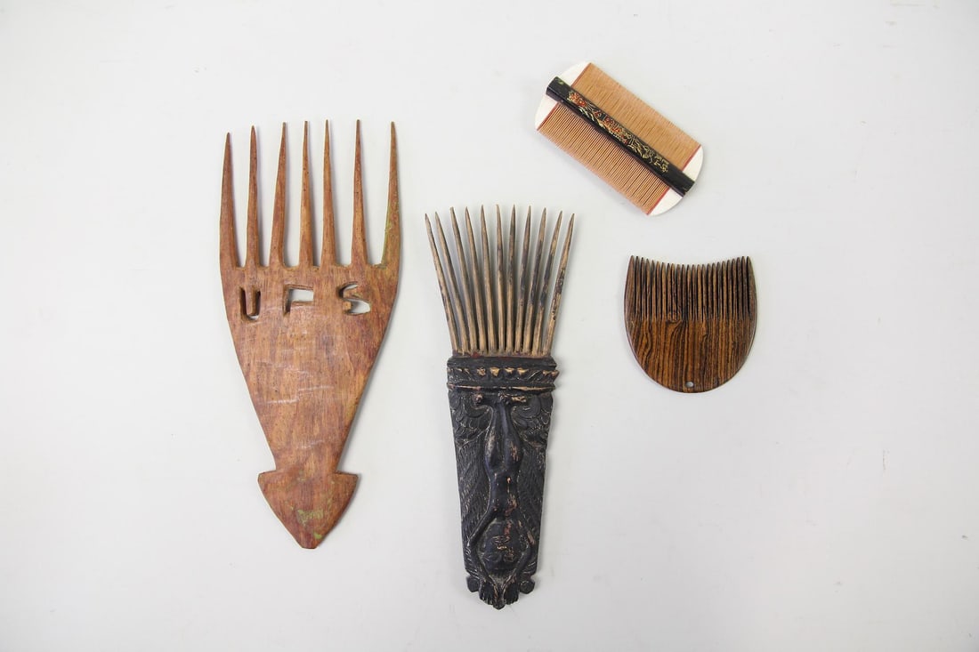 Collection of Four Combs, Wood and Bamboo, Chinese African (1 of 10)