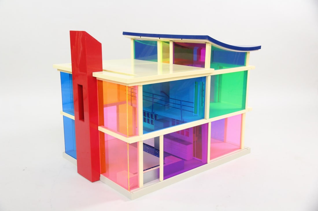 Bozart Kaleidoscope House, Simmons & Wheelwright: Bozart Kaleidoscope Modernist House, Simmons & Wheelwright. Modernist dollhouse in colorful plastic designed by artist Laurie Simmons and architect Peter Wheelwright in 2001. Produced by Bozart Toys.