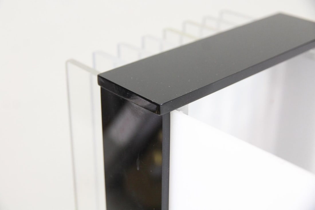 Postmodern Lucite Tower Table Lamp - 10