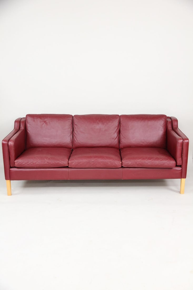 Red Pebbled Leather Stouby Sofa, Borge Mogensen (1 of 9)