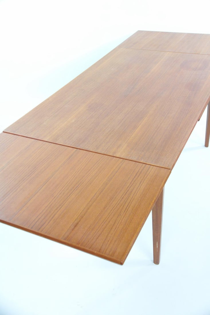 Expandable Teak Dining Table, Selig - 11
