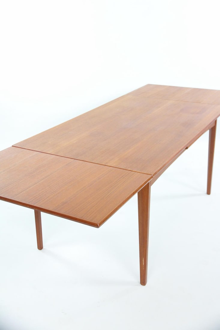 Expandable Teak Dining Table, Selig - 12