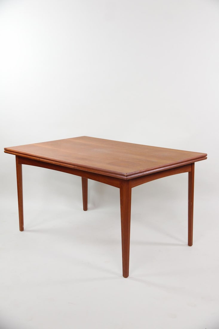 Expandable Teak Dining Table, Selig - 3