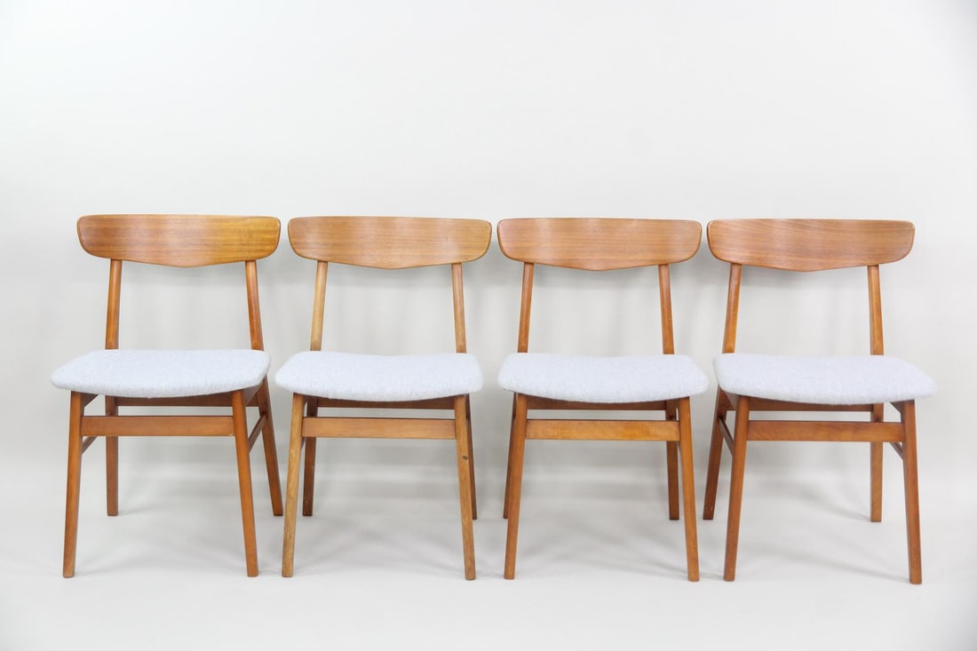 Set of 4 Teak Dining Chairs (1 of 15)