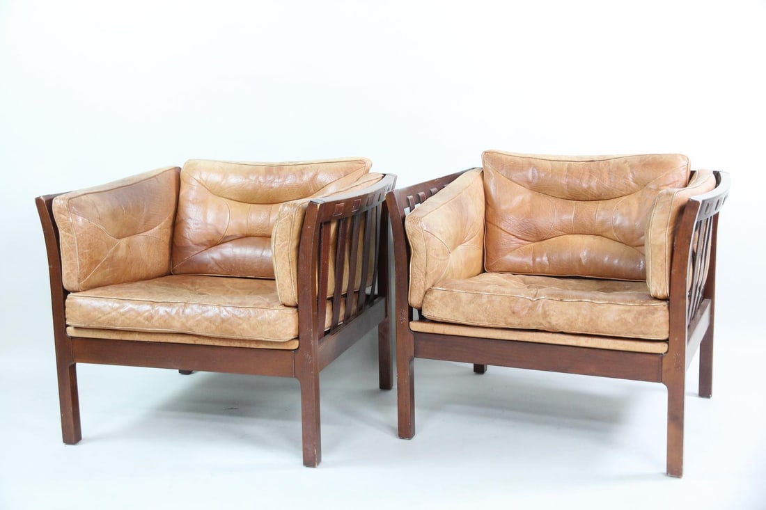 Pair of Danish Modern Wood & Leather Lounge Chairs (1 of 17)