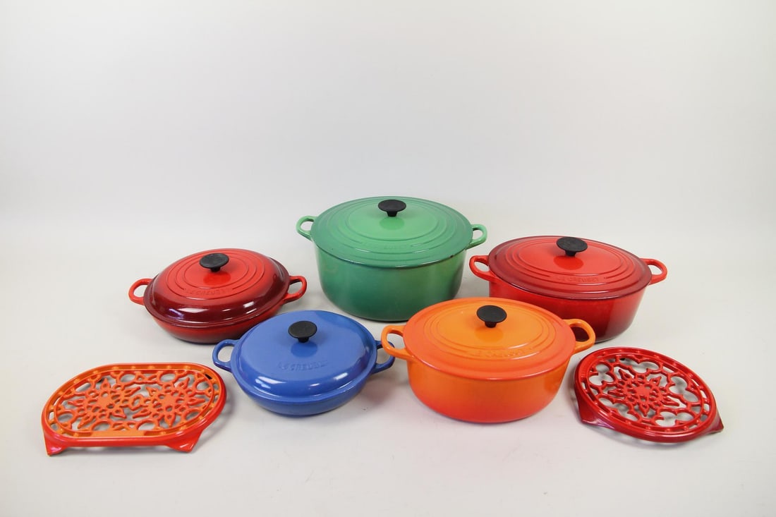 Lot of 5 Le Creuset Signature Round Dutch Ovens with Two Trivets (1 of 16)