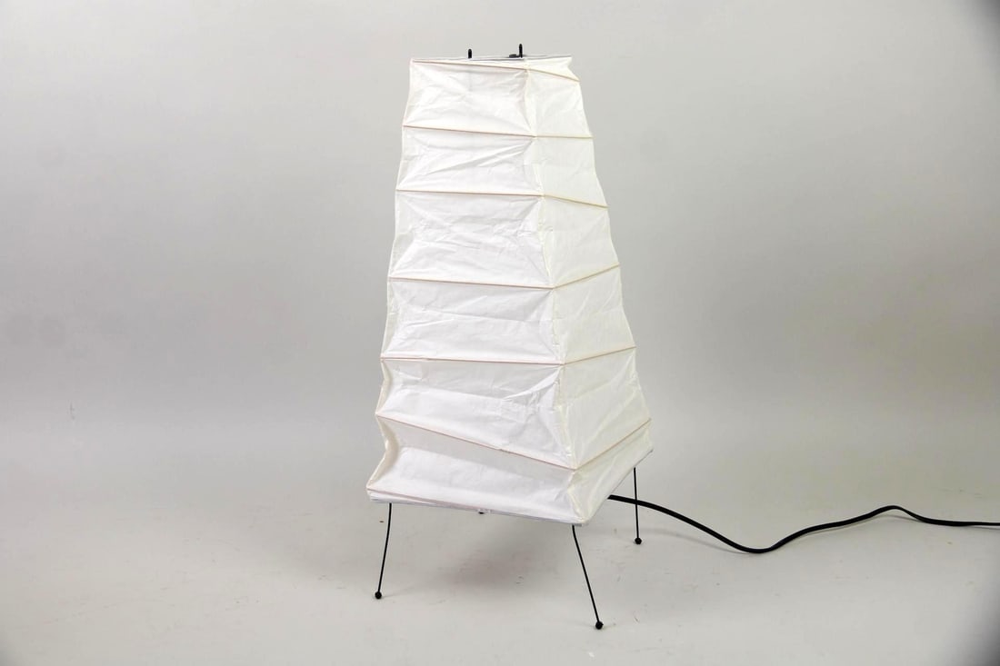 Isamu Noguchi Akari Light Sculpture, Model 4N (1 of 11)