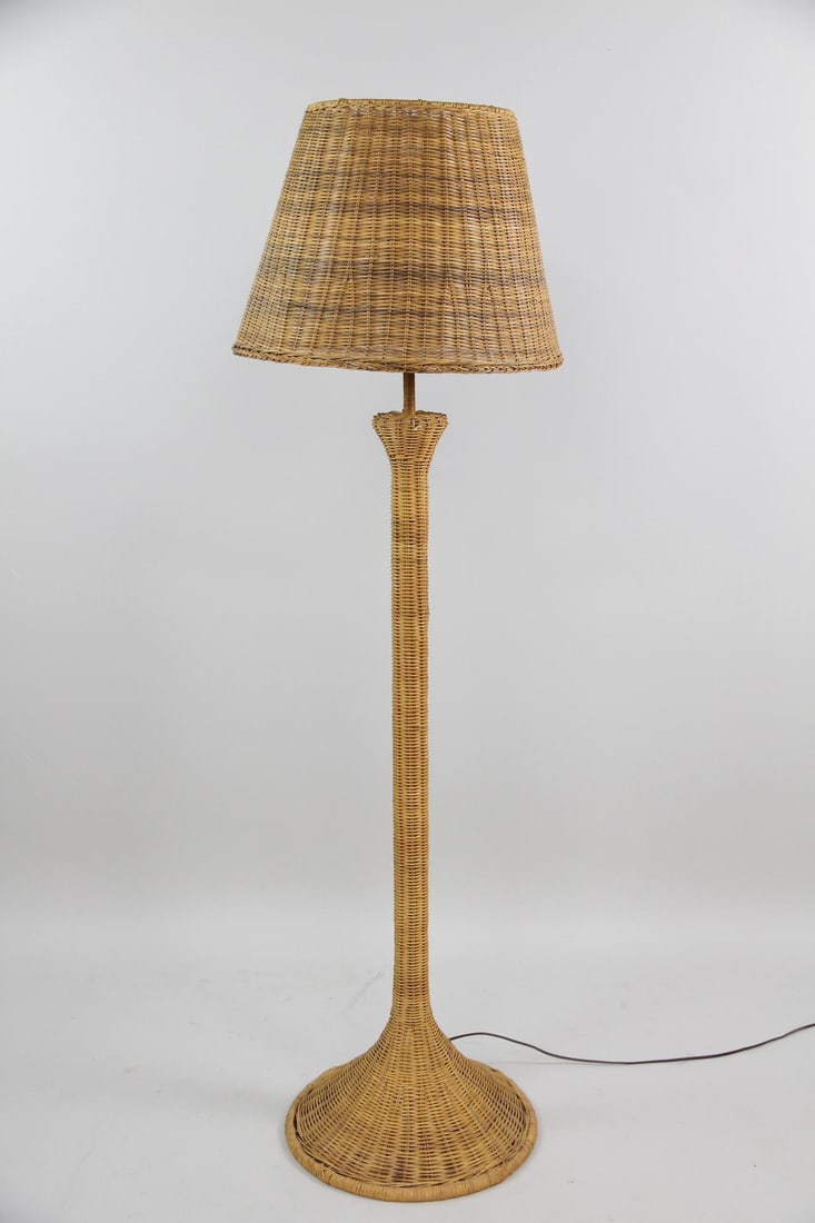 Mid-Century Modern Wicker Floor Lamp (1 of 8)
