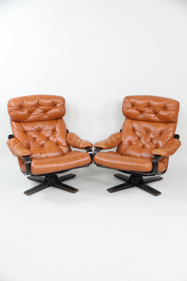 Pair of Ulferts Space Age Leather Lounge Chairs (1 of 11)