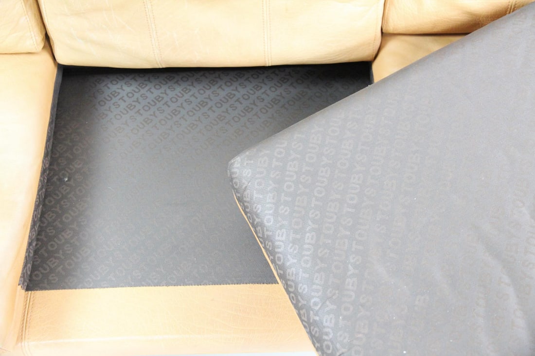 Stouby Camel Leather Sofa - 11