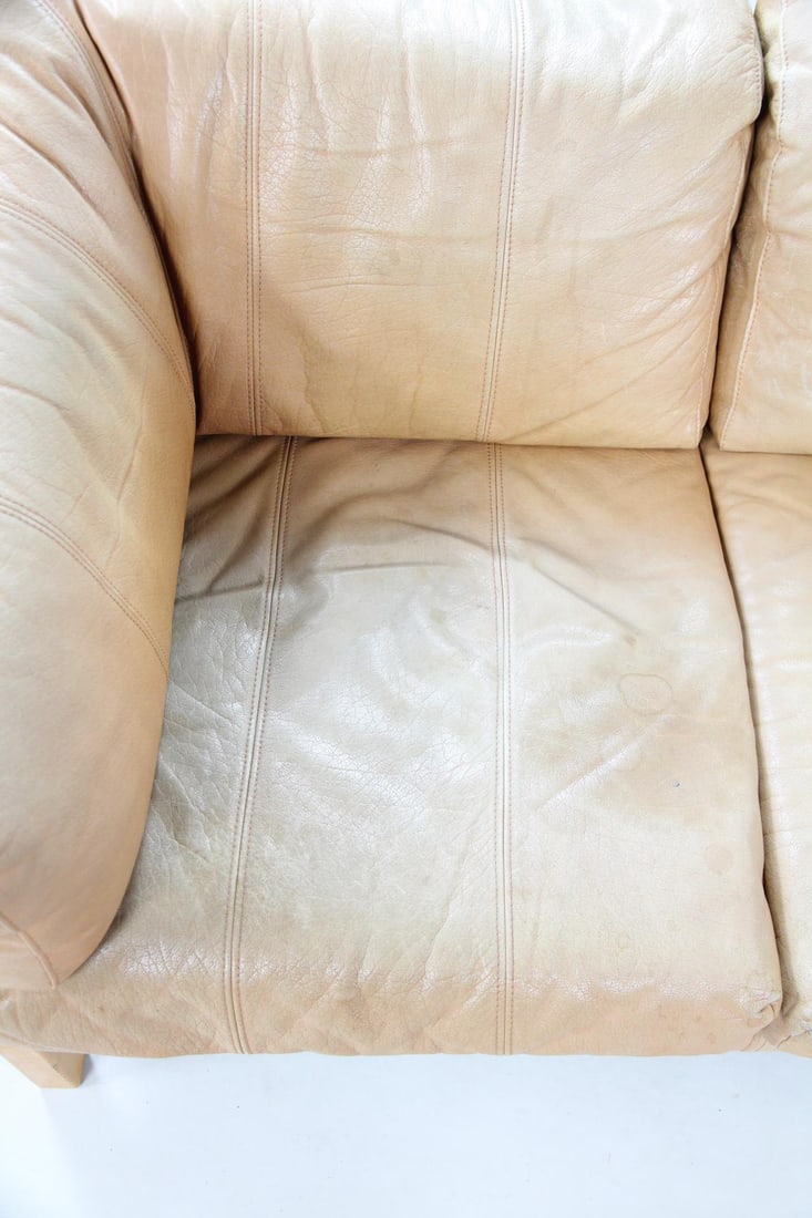 Stouby Camel Leather Sofa - 6