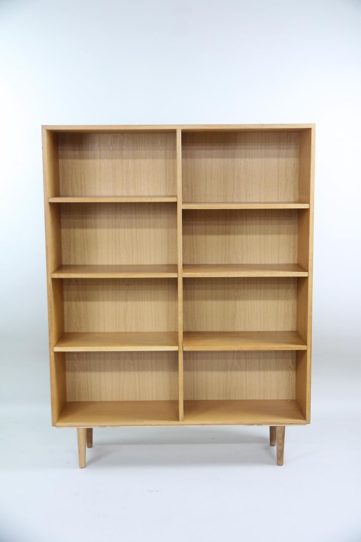 SKM Oak Bookcase with Adjustable Shelves (1 of 10)
