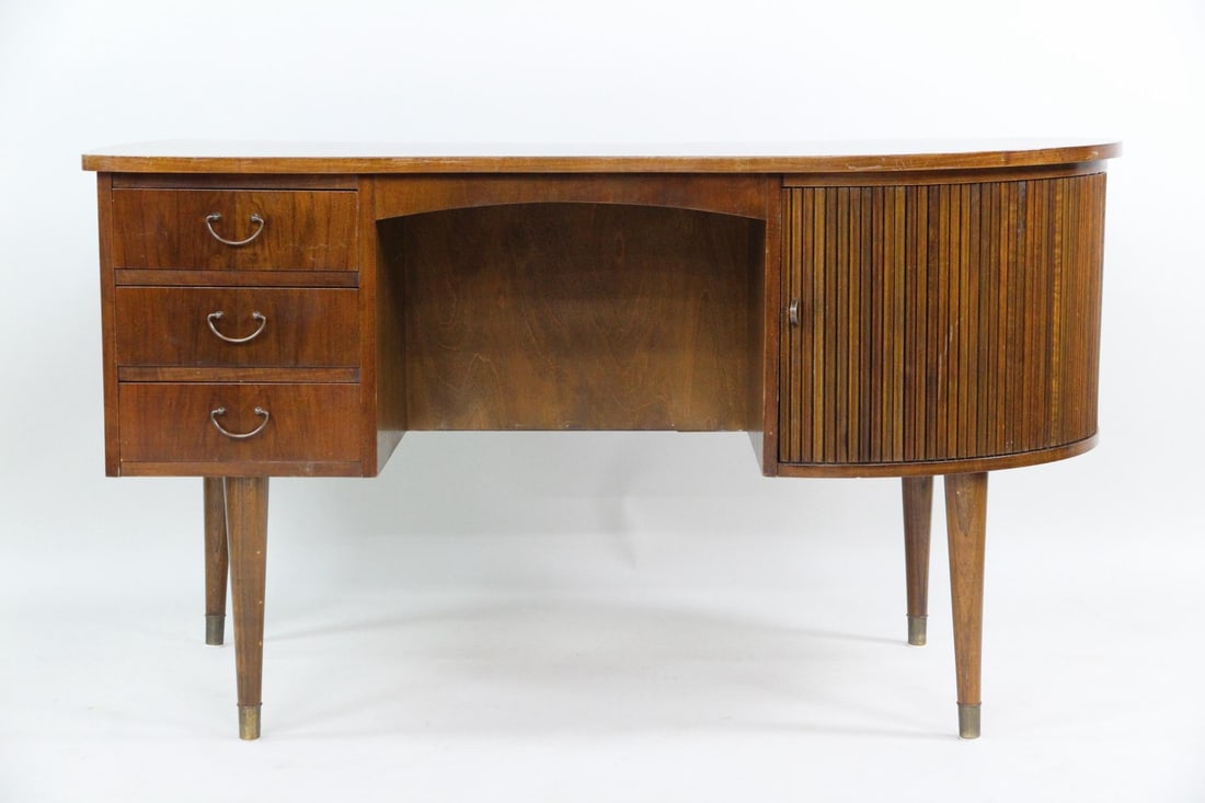 Teak Kidney Shaped Desk, Kai Kristiansen (1 of 10)