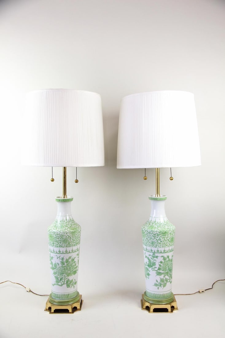 Pair of Green Porcelain Chinoiserie Lamps (1 of 10)