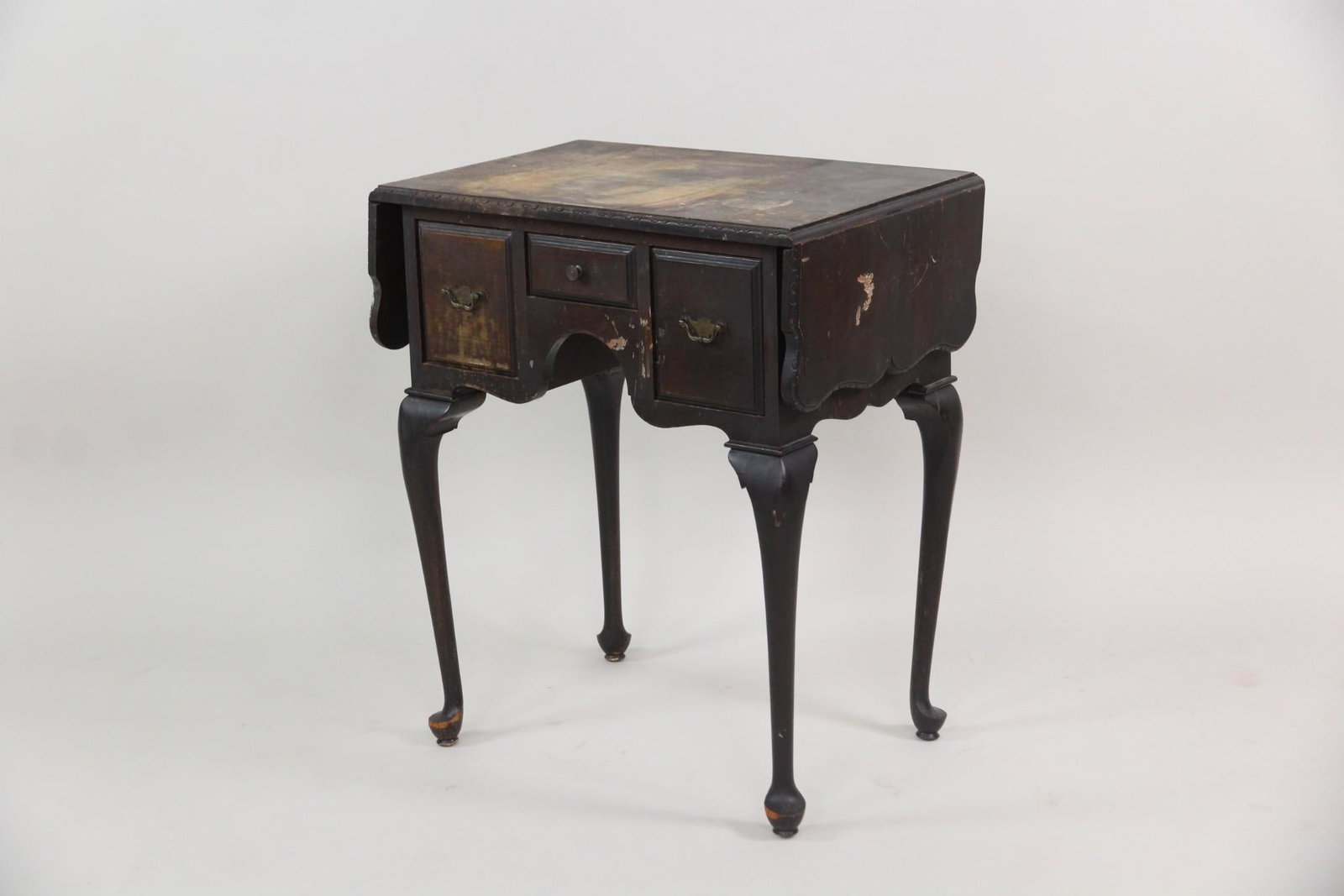 Queen Anne Lowboy Drop Leaf Work Table with Drawers - 4