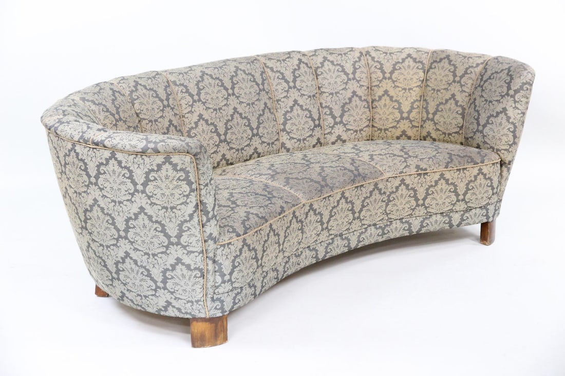 Blue Damask Banana Sofa - 3