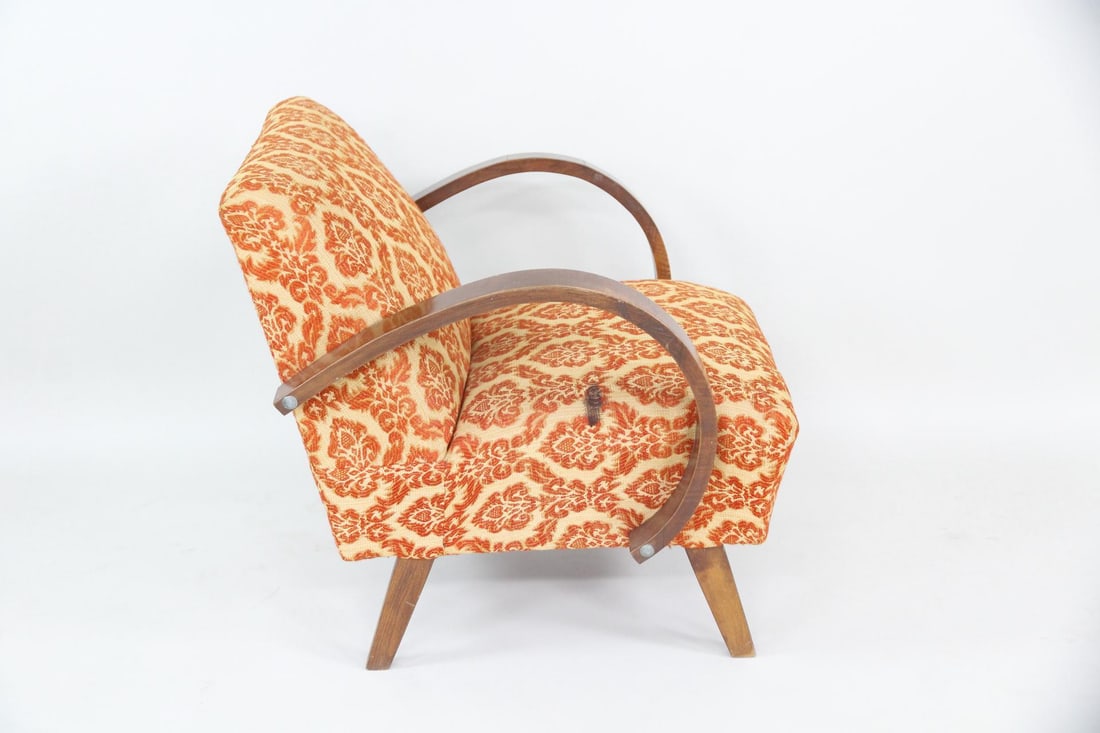 Art Deco Curved Armchair, Jindrich Halabala (1 of 20)