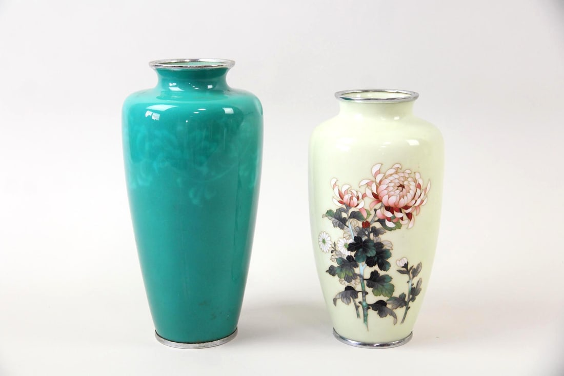 Pair of Ando Jubei Japanese Cloisonne Vases, Green & Peony (1 of 9)
