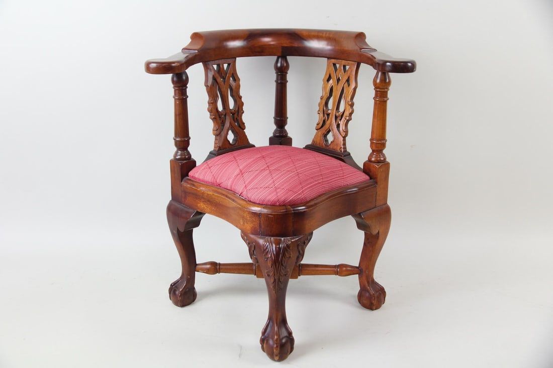 Diminutive Mahogany Chippendale Corner Chair (1 of 12)