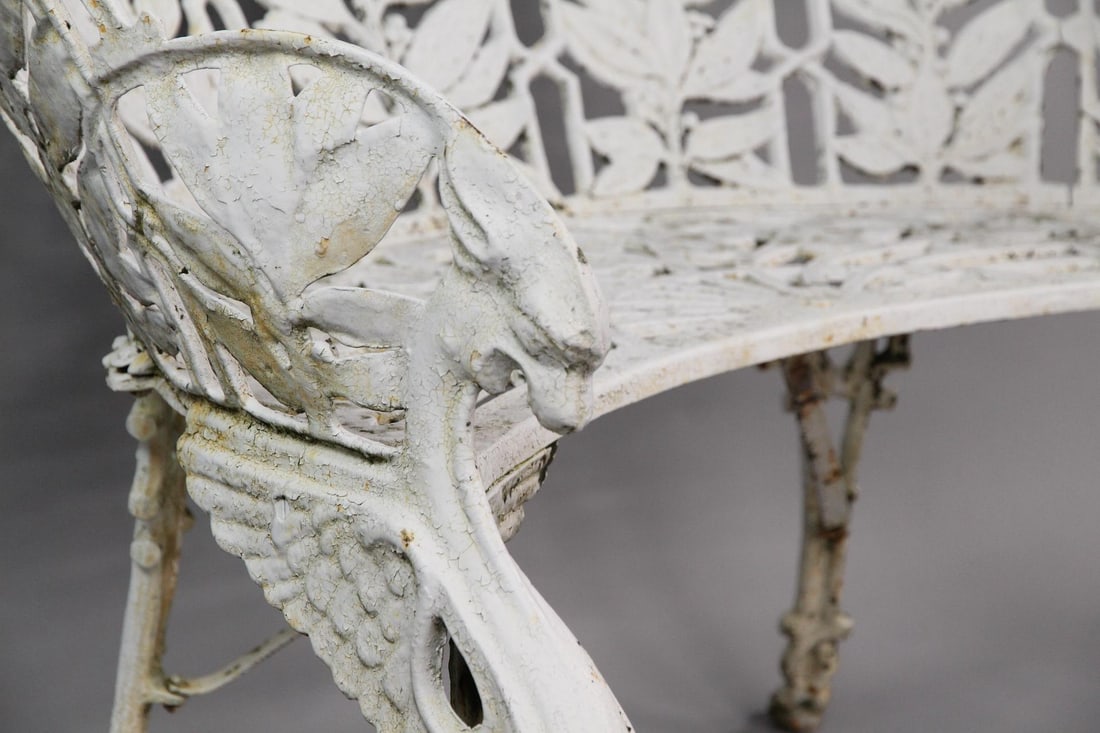 19th C. Cast Iron Concave Laurel Leaf Pattern Garden Bench - 4