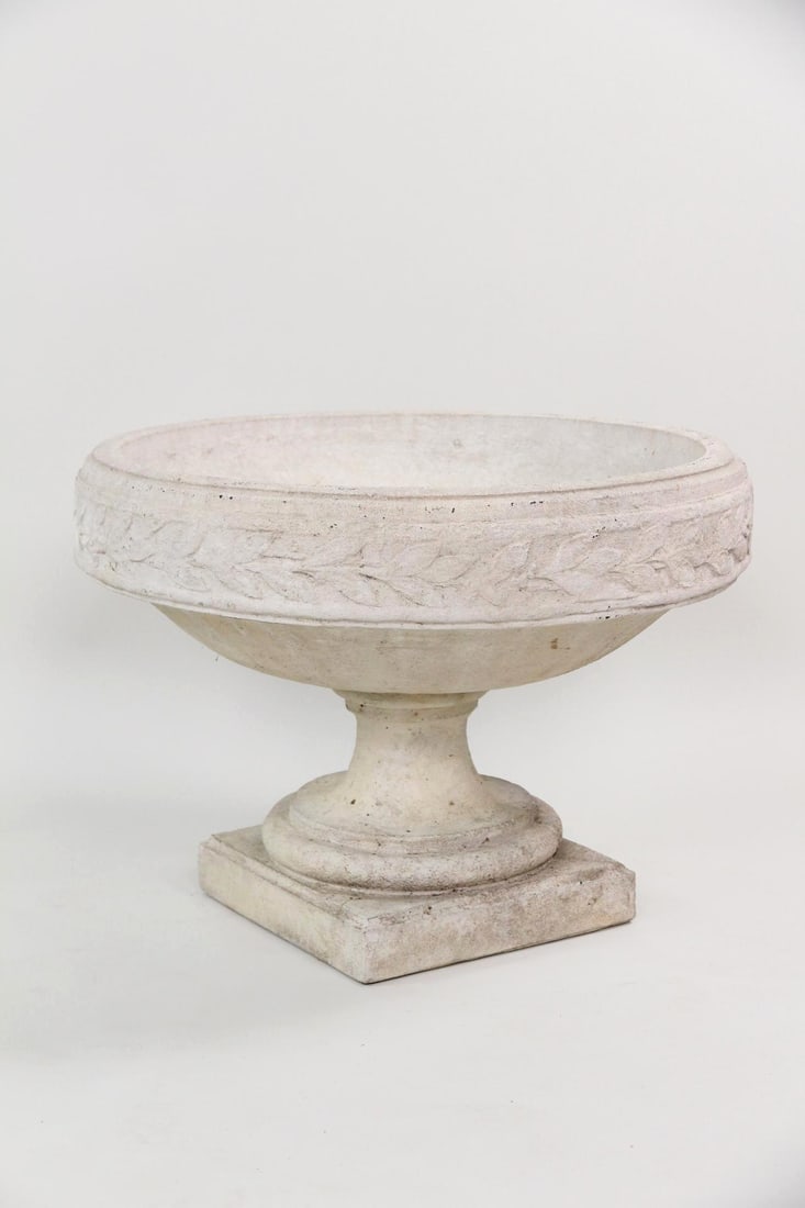 Cast Stone Concrete Garden Table Top Birdbath (1 of 9)