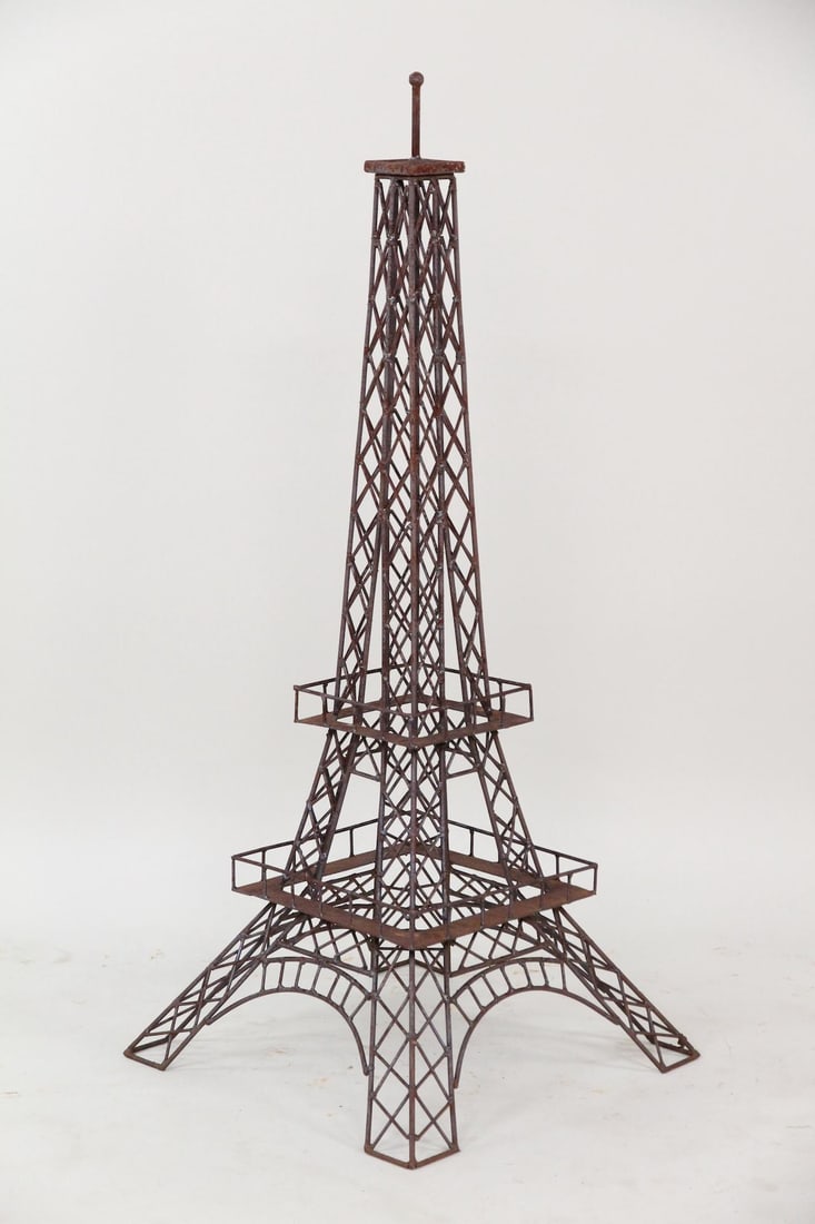Rusty Wrought Iron 4ft Eiffel Tower Garden Sculpture (1 of 12)