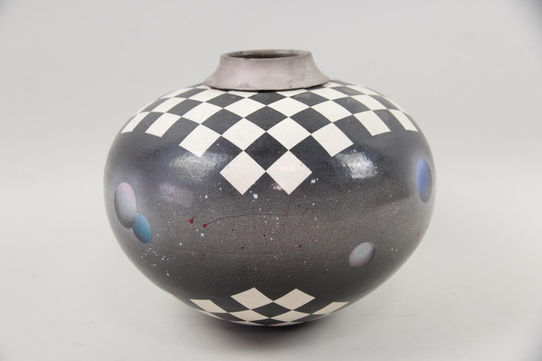 Postmodern Painted Vase, Checkerboard & Celestial: Postmodern Painted Vase, Checkerboard & Celestial. Unusual ceramic vase painted with black and white checkerboard as well as cosmic elements including planets and stars. Signed on underside Fen 88. Di