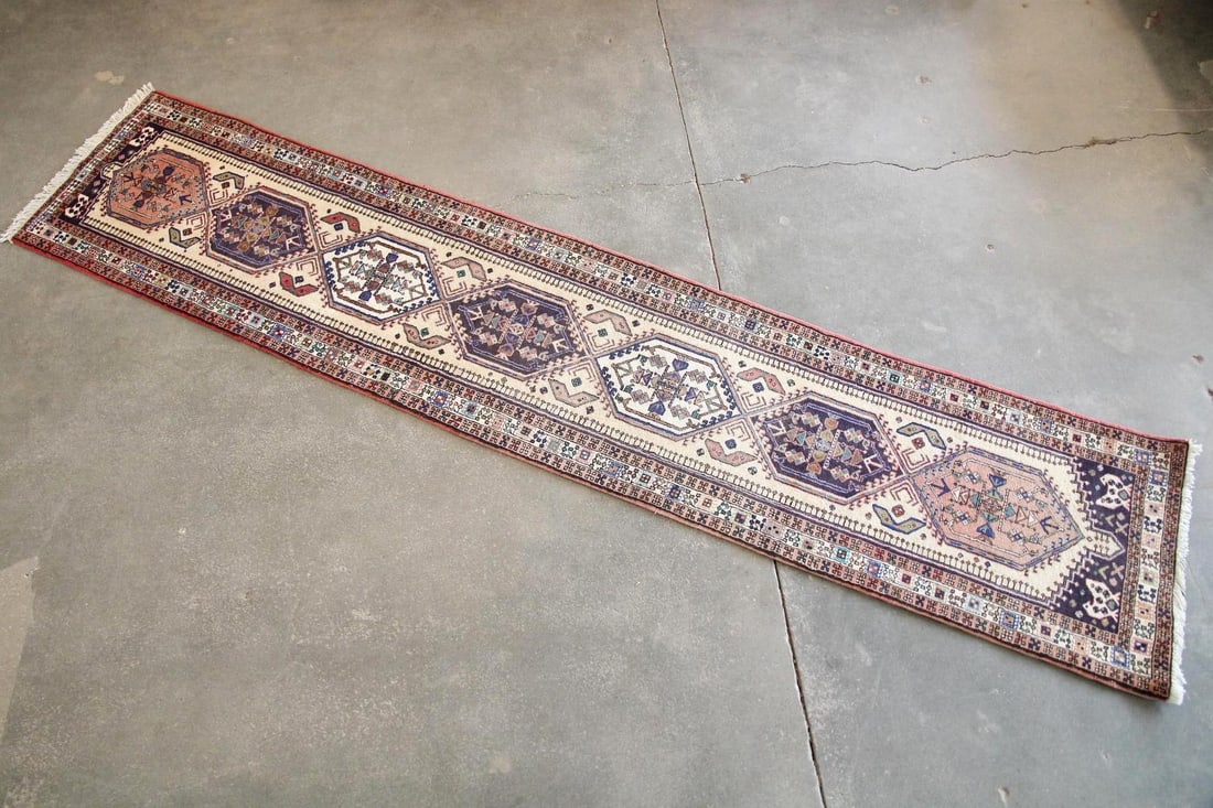 Persian Style Wool Runner Rug, 7 Medallions (1 of 9)
