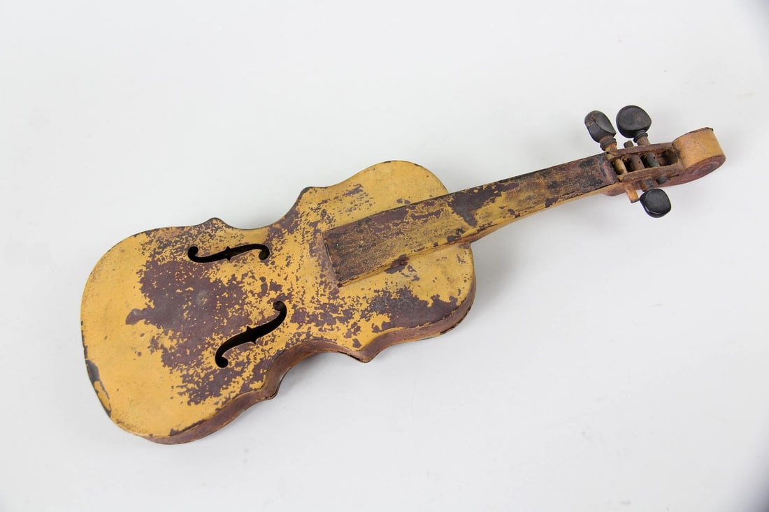 Metal Toy Violin, Yellow Paint (1 of 8)