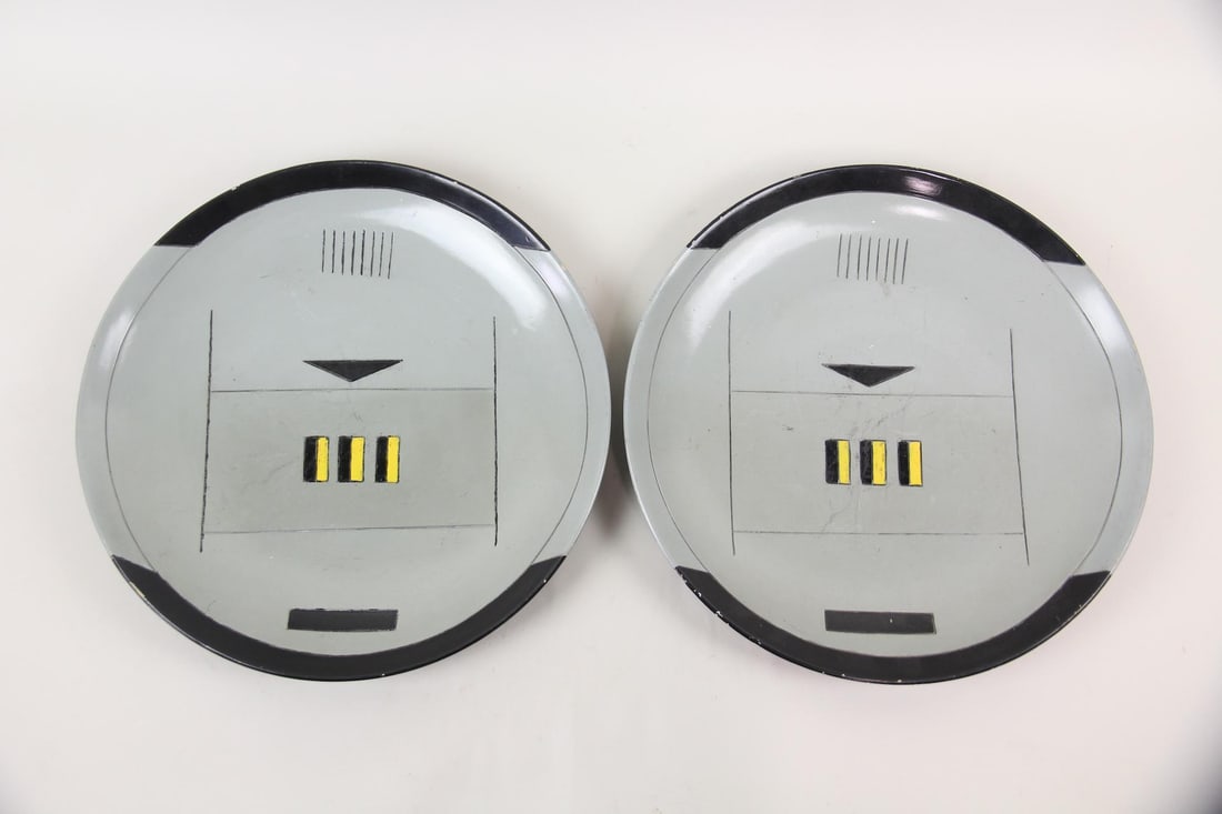 Pair of Large Postmodern Ceramic Platters (1 of 14)