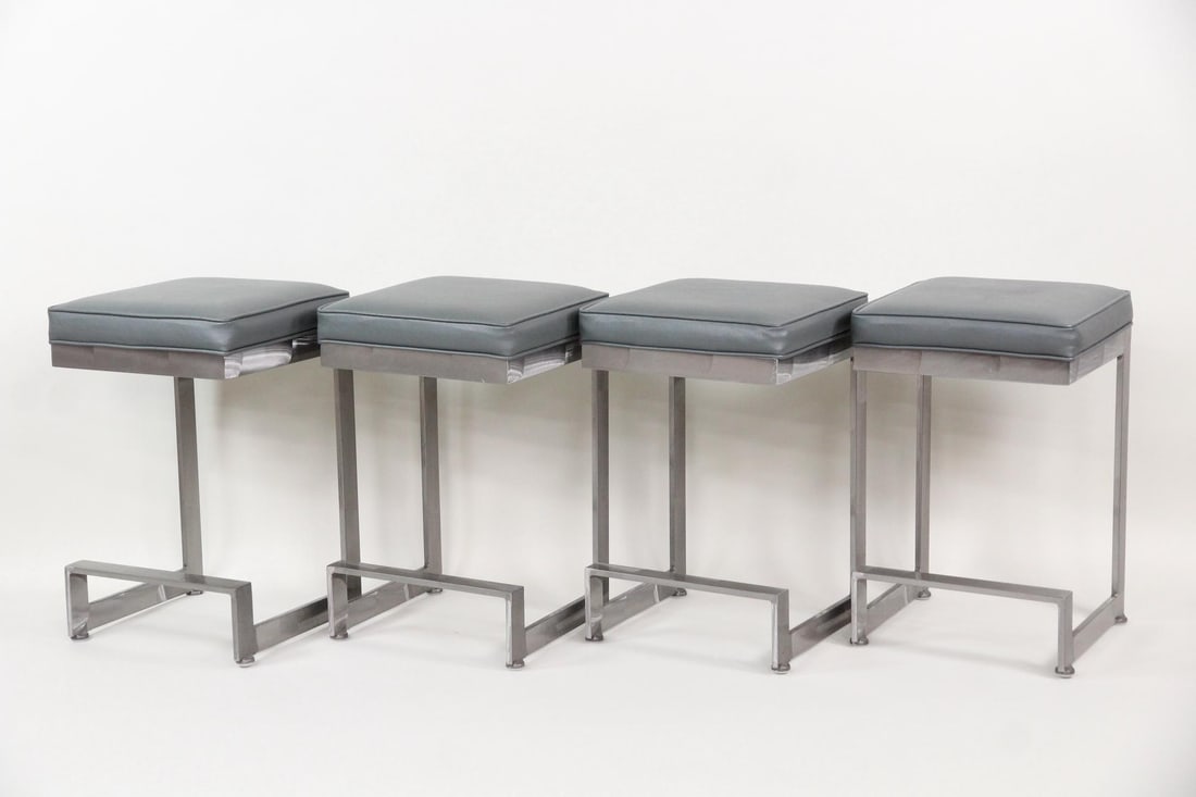 Set of 4 Johnston Casuals 4 Score Backless Barstools (1 of 13)