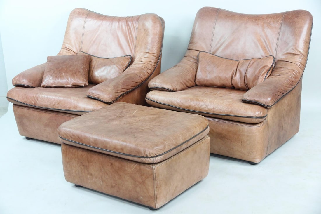 Pair of Lemke Leather Lounge Chairs & Ottoman (1 of 19)