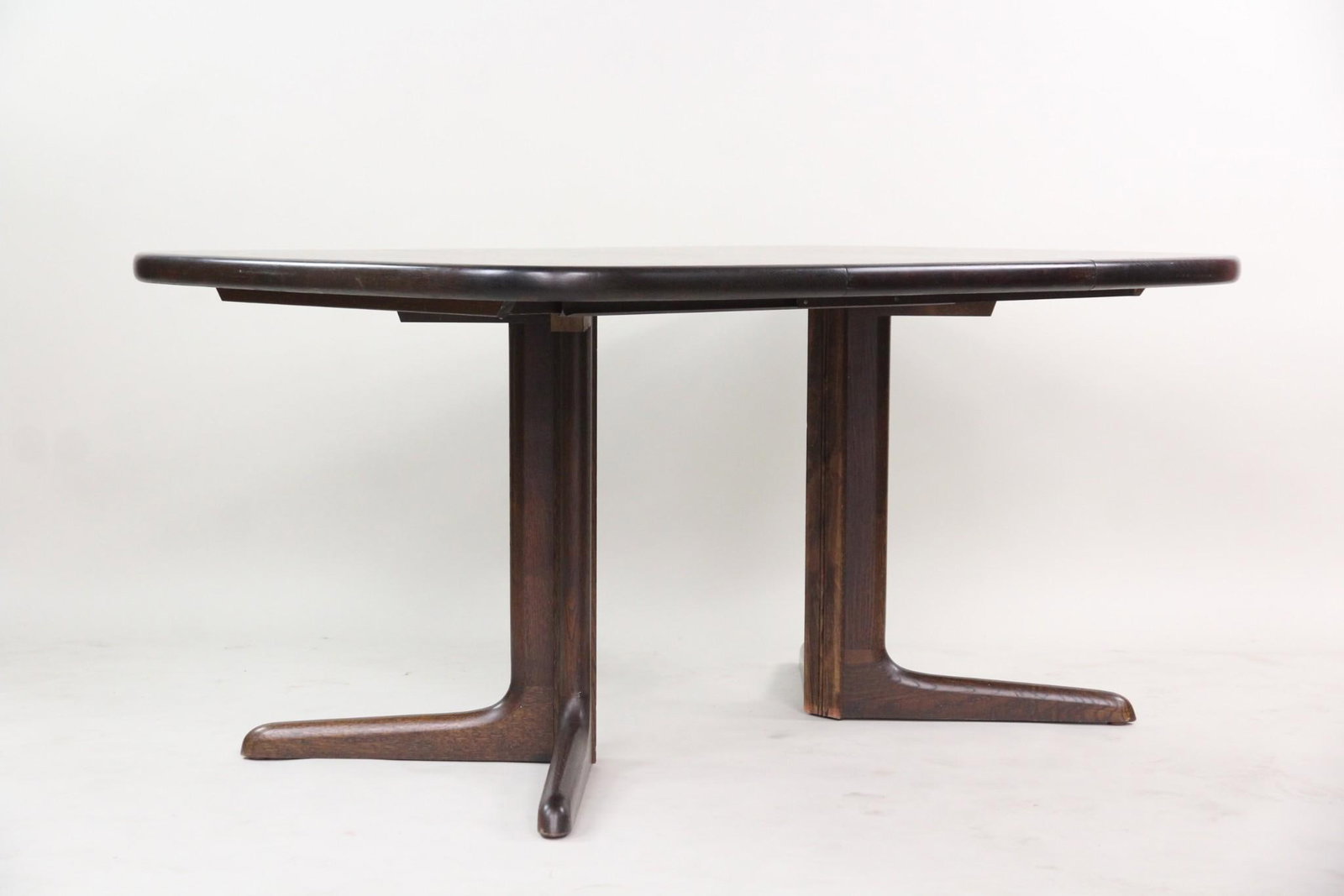 Skovby Expandable Dining Table, Split-Pedestal - 3