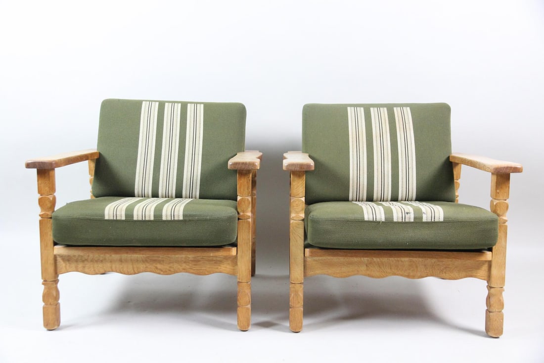 Pair of Oak Green Striped Lounge Chairs, Henning Kjaernulf: Pair of Danish Modern Oak Green Striped Lounge Chairs, Henning Kjærnulf. This is a great pair of mid century modern lounge chairs. We believe to be designed by Henning Kjærnulf. Dimensions of the ch