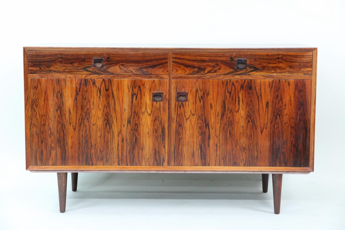 Rosewood Sideboard Cabinet, Brouers Mobelfabrik: Danish Modern Rosewood Sideboard Credenza, Brouers Mobelfabrik. Cabinet with beautiful, bookmatched rosewood construction. It has two upper drawers, interior storage, and tapered legs. Dimensions are 