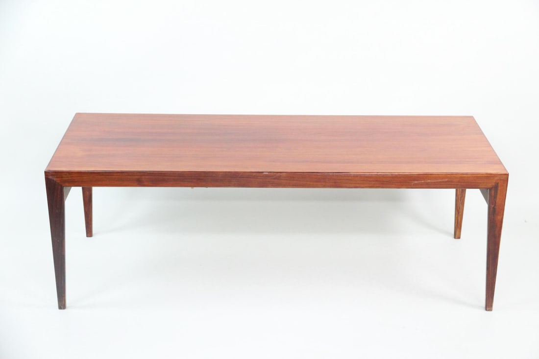 Severin Hansen Rosewood Coffee Table with Leaves: Danish Modern Severin Hansen Rosewood Coffee Table with Leaves. Low minimalist coffee table made of rosewood veneer, with extending leaves on each end. Dimensions are 20 in h x 59 to 83 in w x 23.5