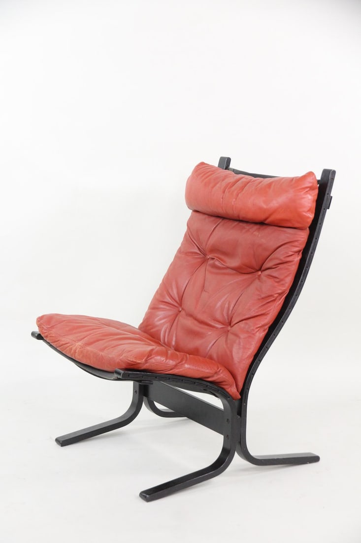 Ingmar Relling for Westnofa "Siesta" Lounge Chair: Mid-century Modern Ingmar Relling for Westnofa "Siesta" Lounge Chair. Iconic lounge chair featuring a bentwood frame, canvas sling, and deep orange leather cushions. Marked Westnofa Furniture,