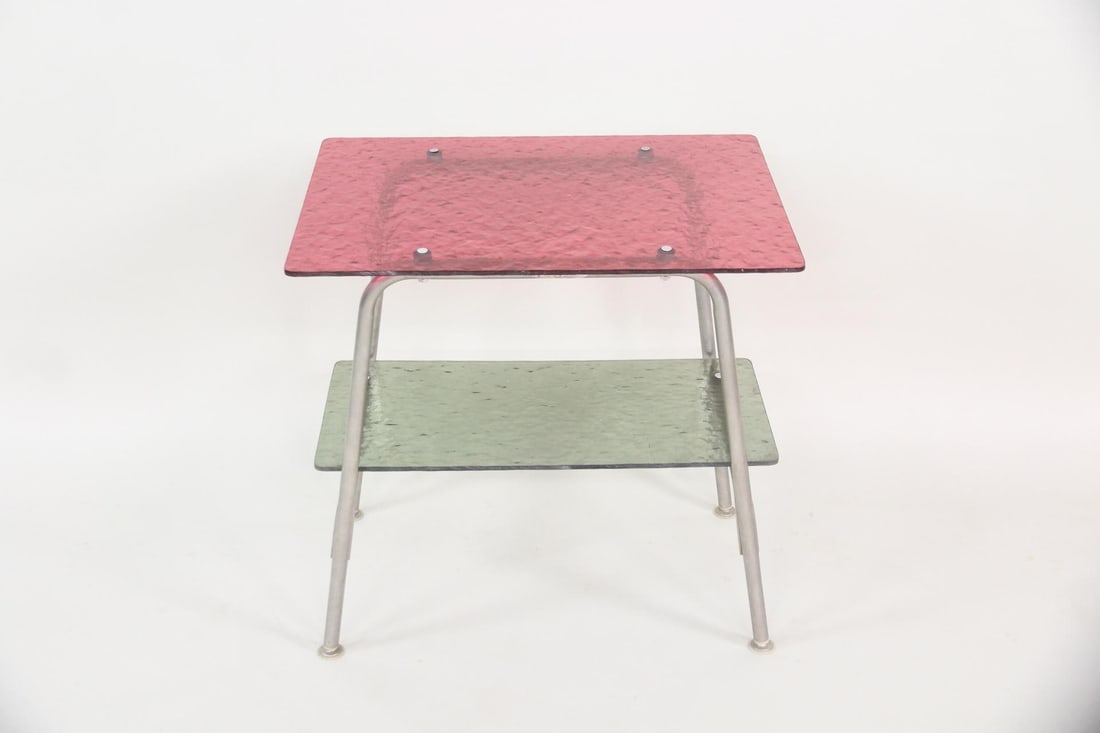 Ames Aire Surfline 2-Tone Outdoor Side Table: Mid-Century Modern Ames Aire Surfline 2-Tone Side Outdoor Patio Garden Table. Two tier table with stainless steel tubular frame and pebbled plastic shelves in iconic mid-century colors of pink and gre