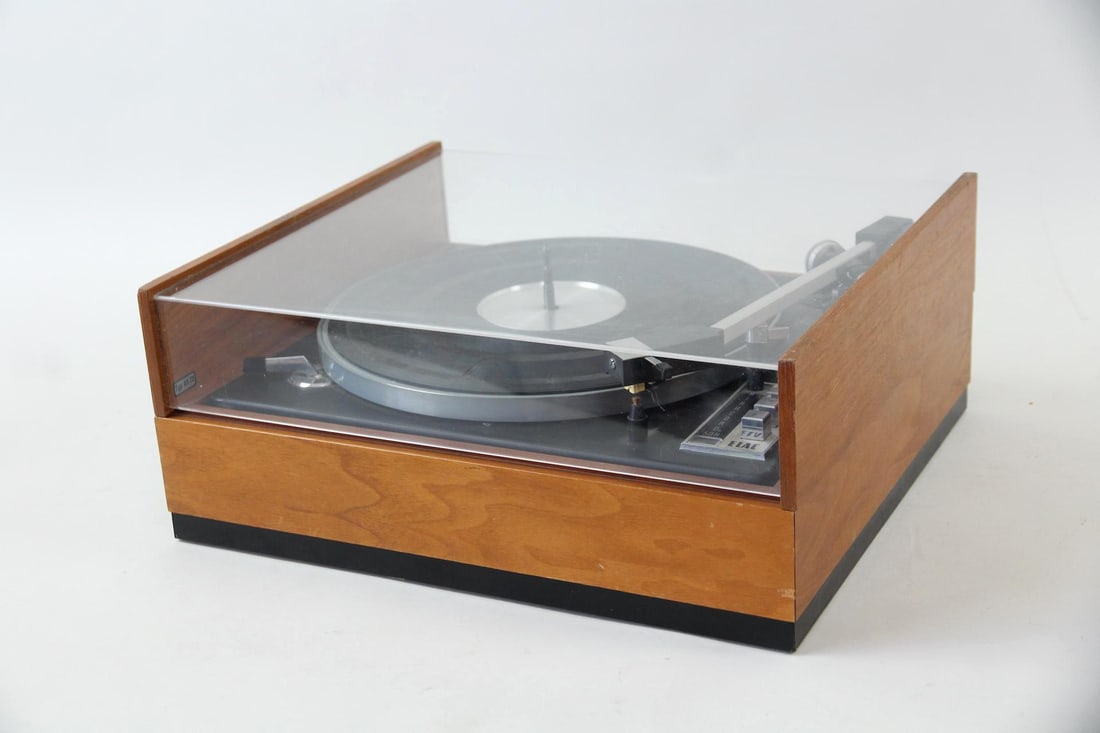 Elac Miracord 50H Turntable (1 of 9)
