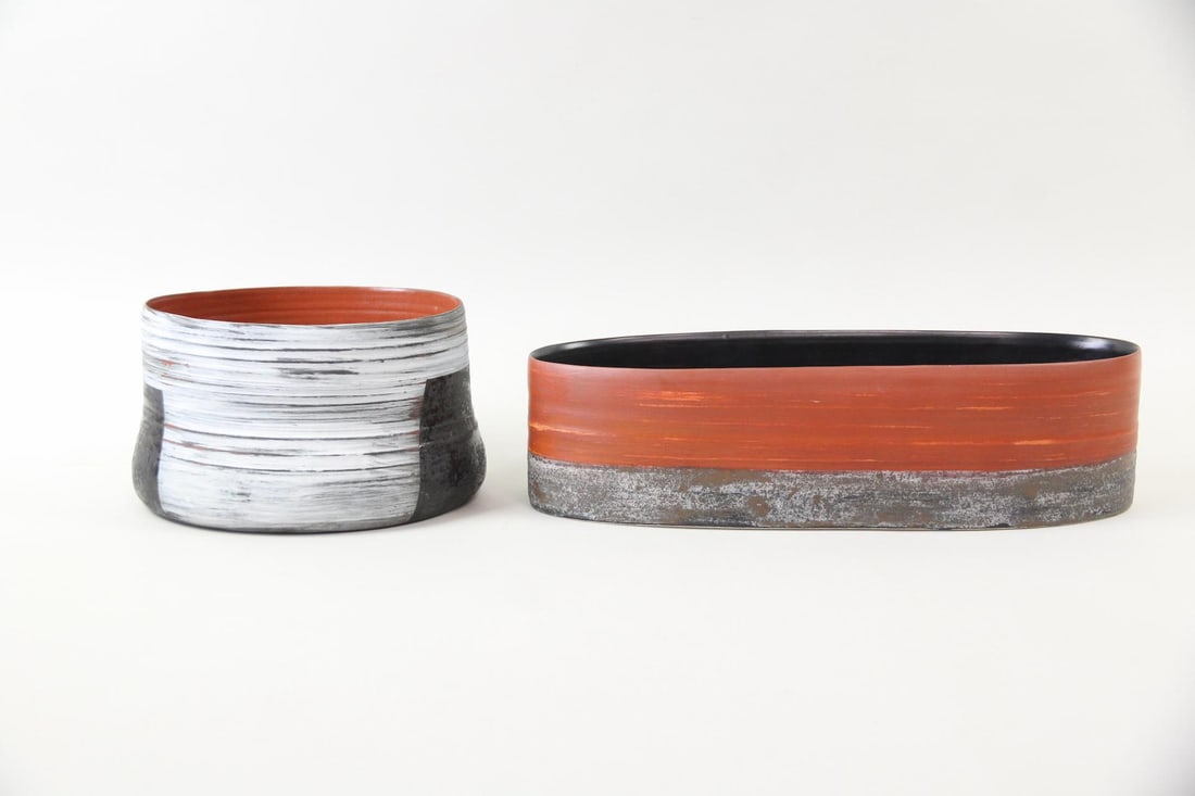 Pair of Kathy Erteman Studio Pottery Vessels (1 of 10)
