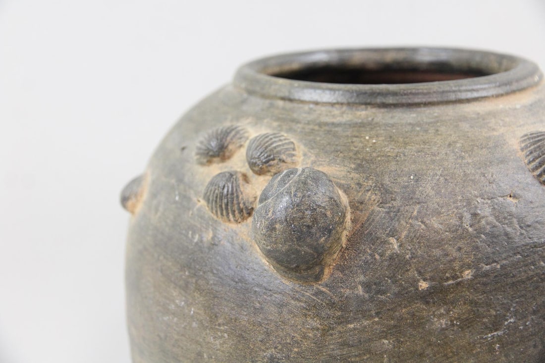 Studio Pottery Vase with Applied Shell Decoration - 3