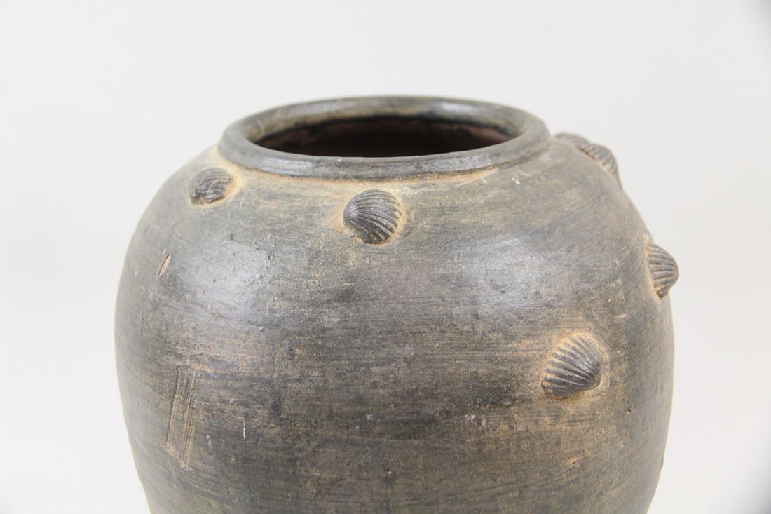 Studio Pottery Vase with Applied Shell Decoration - 8