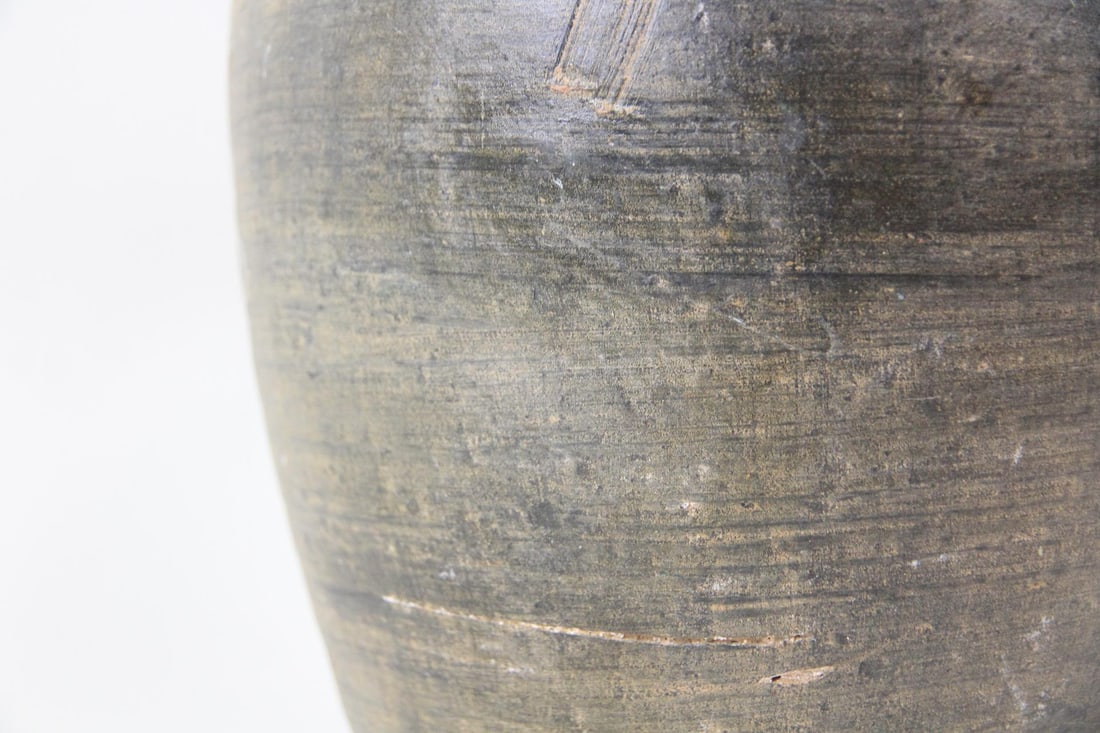 Studio Pottery Vase with Applied Shell Decoration - 9