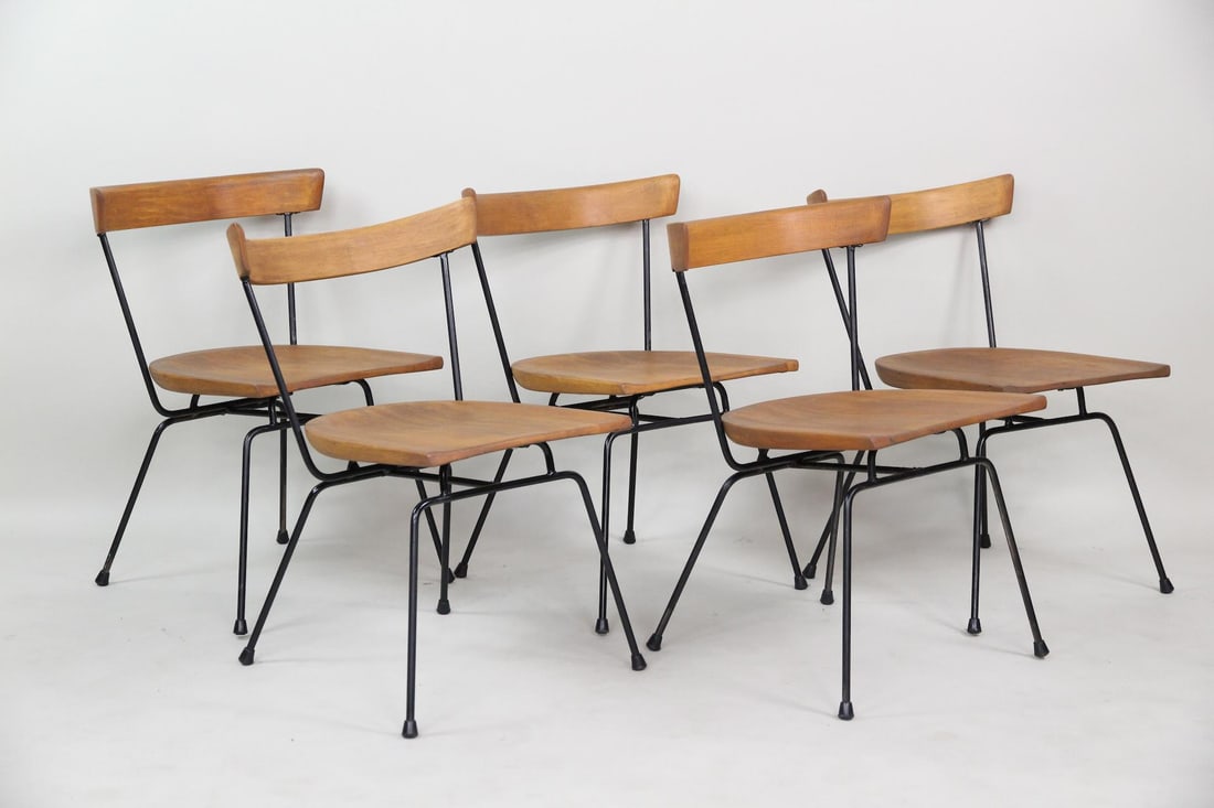 Set of 5 Paul McCobb 1535 Chairs, Iron & Wood: Set of 5 Mid-century Modern Paul McCobb Planner Group 1535 Chairs, Iron & Wood. Iconic chairs featuring thin iron frames and sculptural wooden backrests & seats. One is marked 1535 to the underside. S