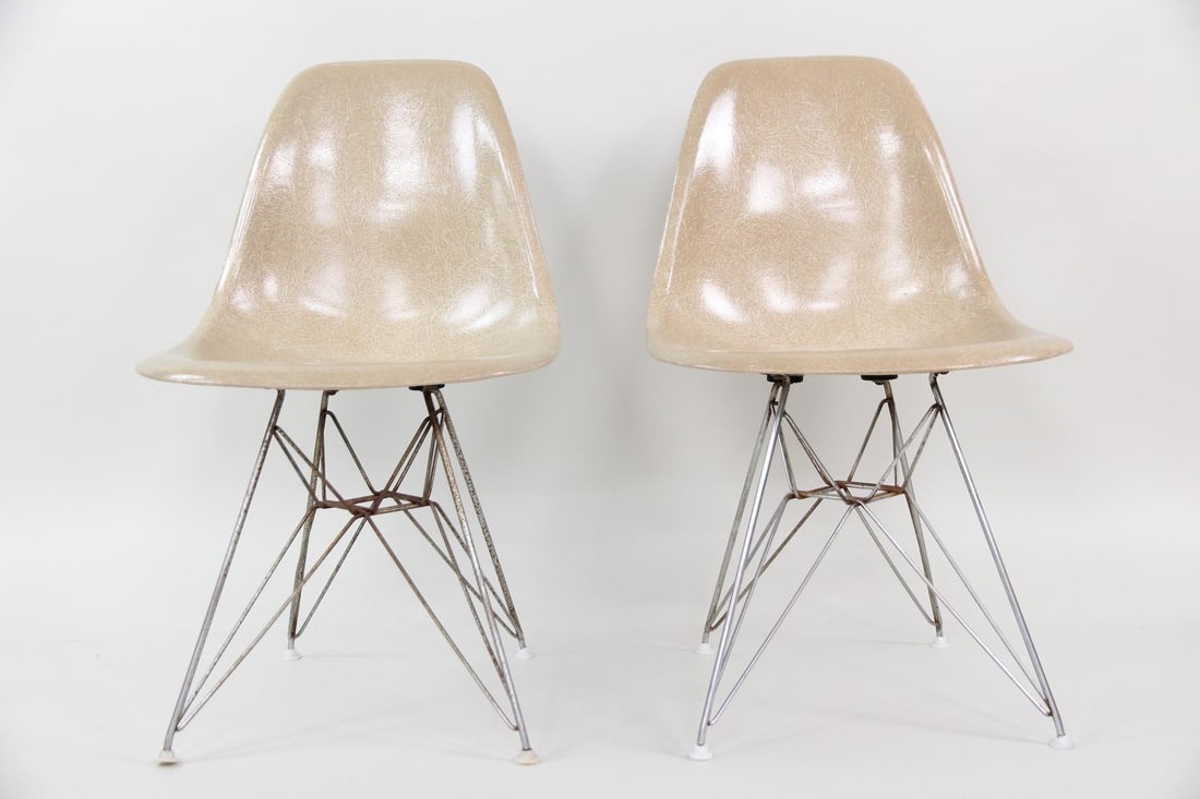 Pair of Eames for Herman Miller Fiberglass Shell Eiffel Tower Chairs (1 of 15)